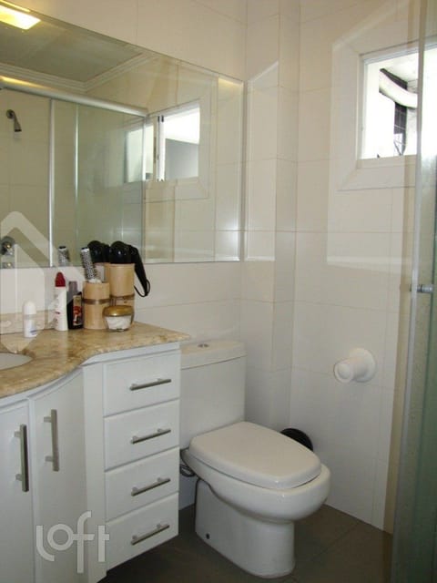 Image 11 - 227876